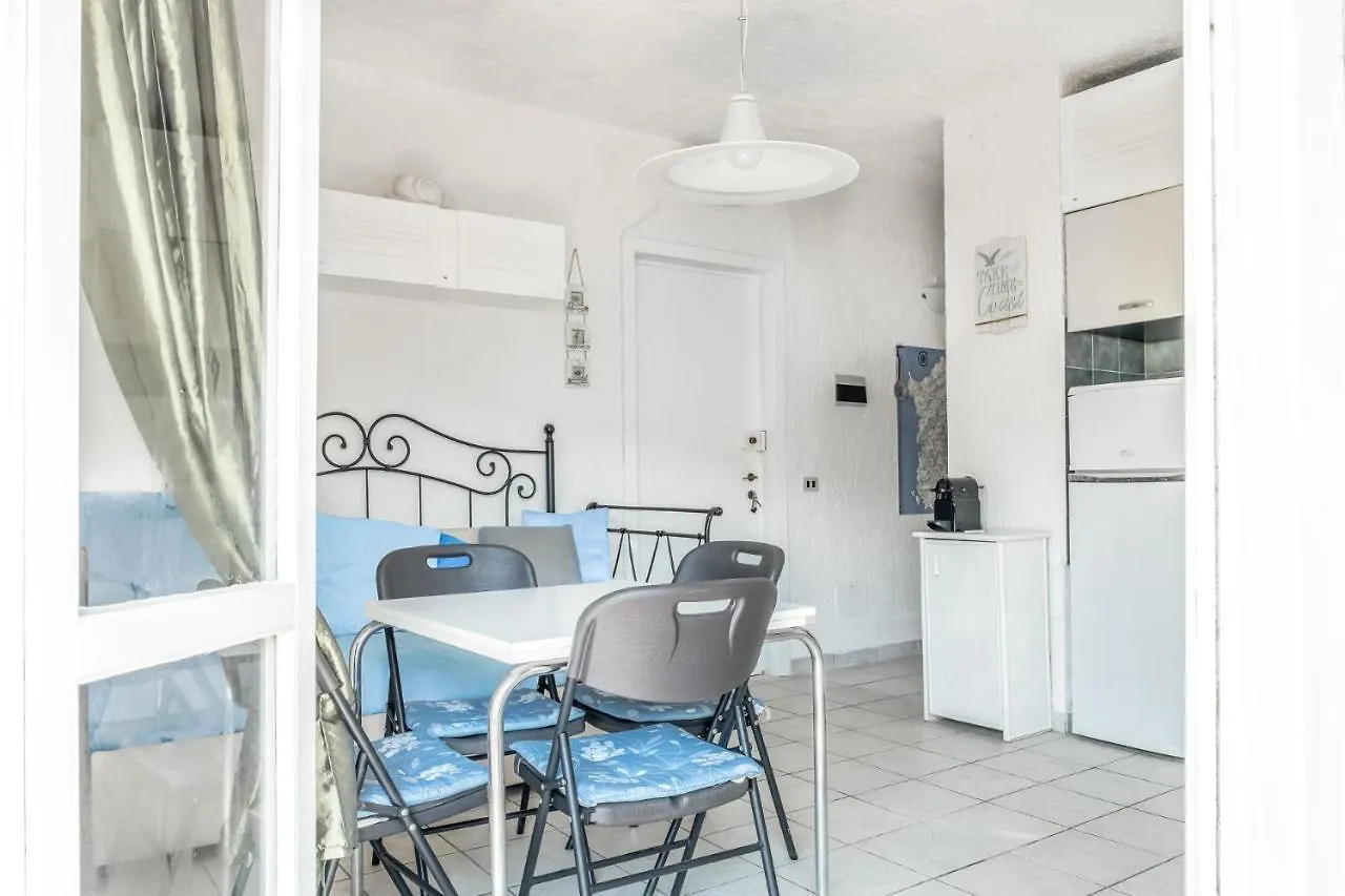 Golfo Aranci-Appartamento Dalia 1 a 30m dal mare Appartamento