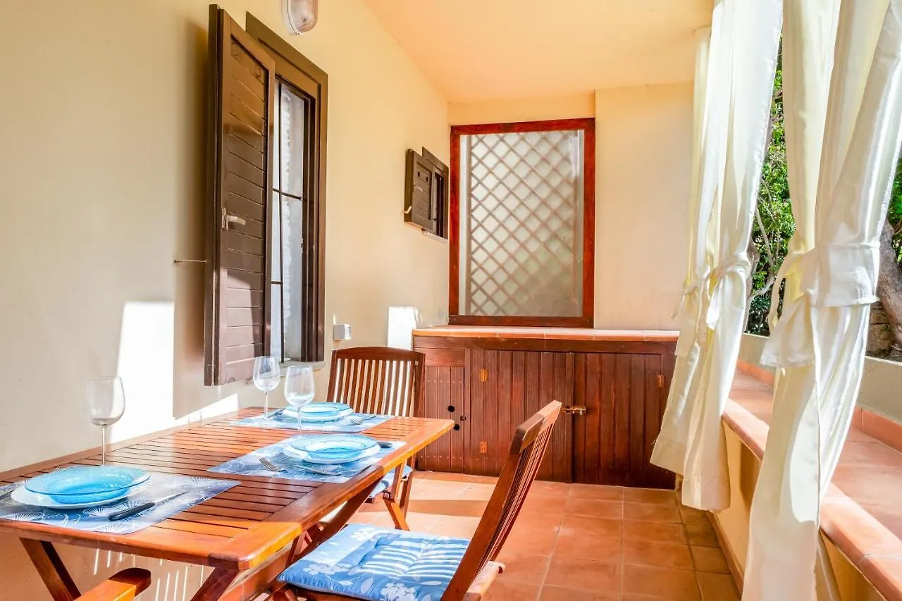 Golfo Aranci-Appartamento Dalia 1 A 30M Dal Mare Italy